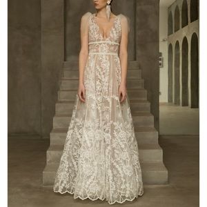 Bronx and Banco Tunisia Bridal Gown Sz. M